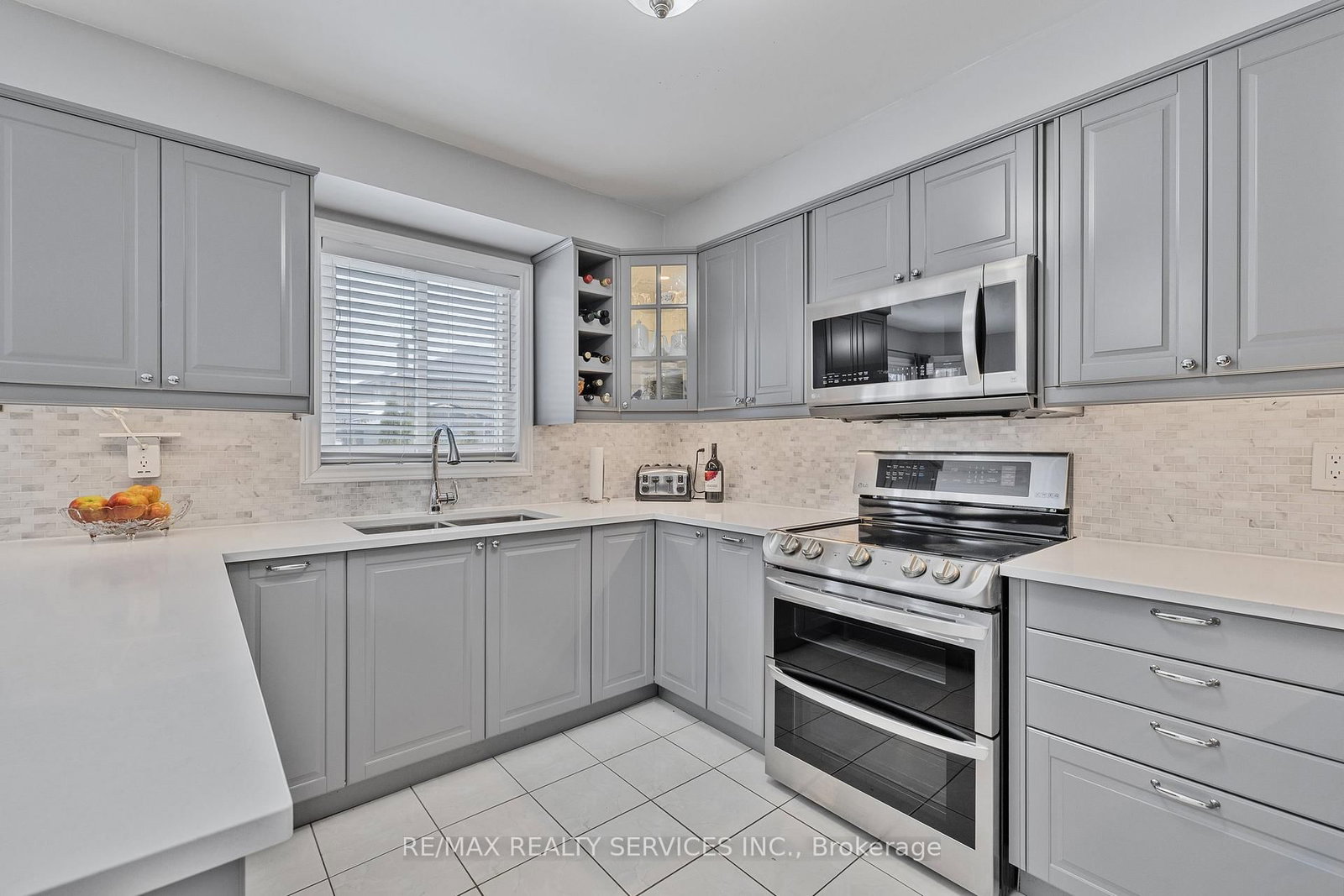 24 Royal Valley Drive - Photo 13