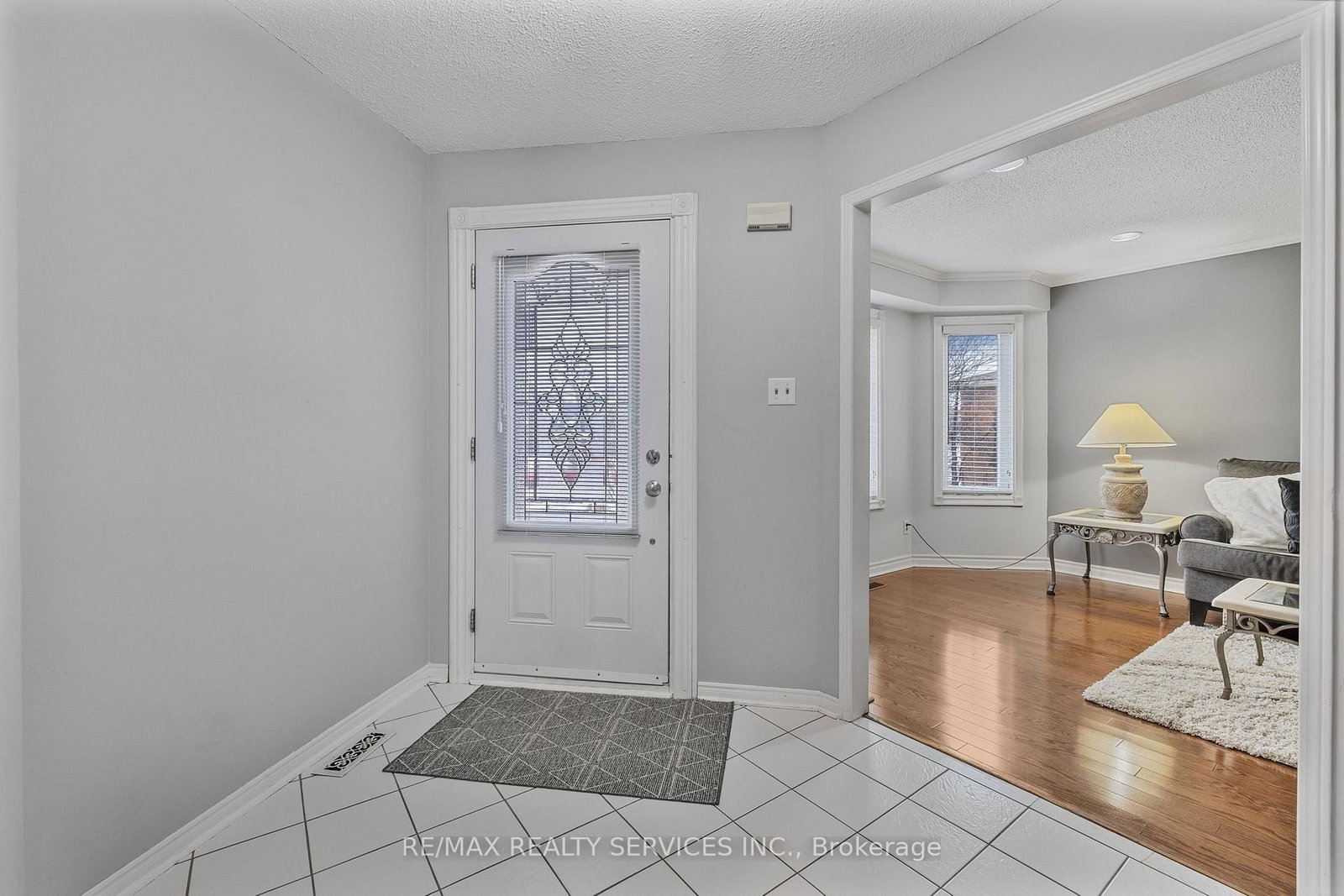 24 Royal Valley Drive - Photo 3