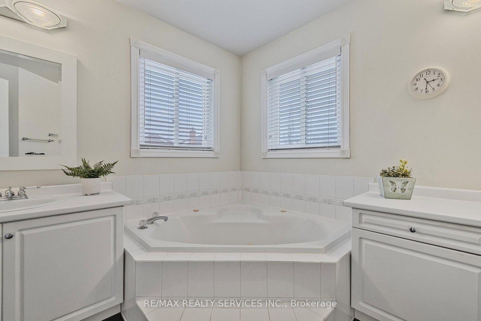 24 Royal Valley Drive - Photo 33