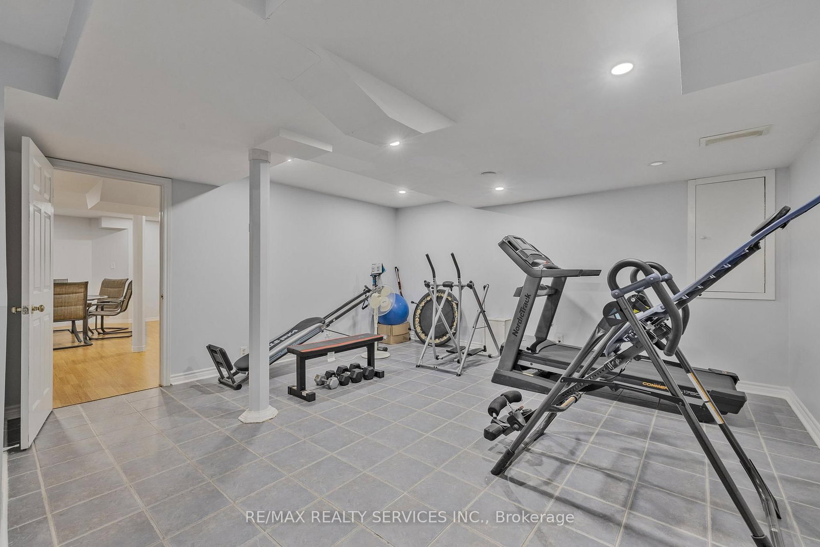 24 Royal Valley Drive - Photo 35