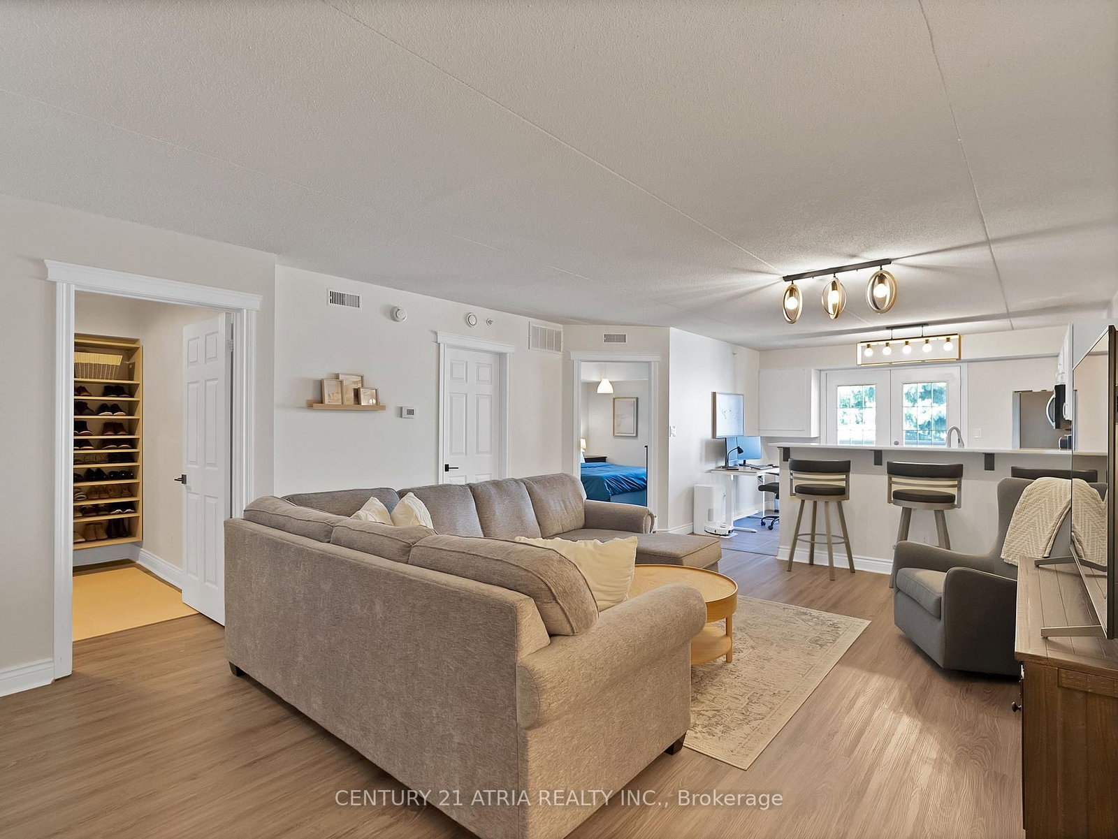 4015 Kilmer Drive, Unit 305 - Photo 3