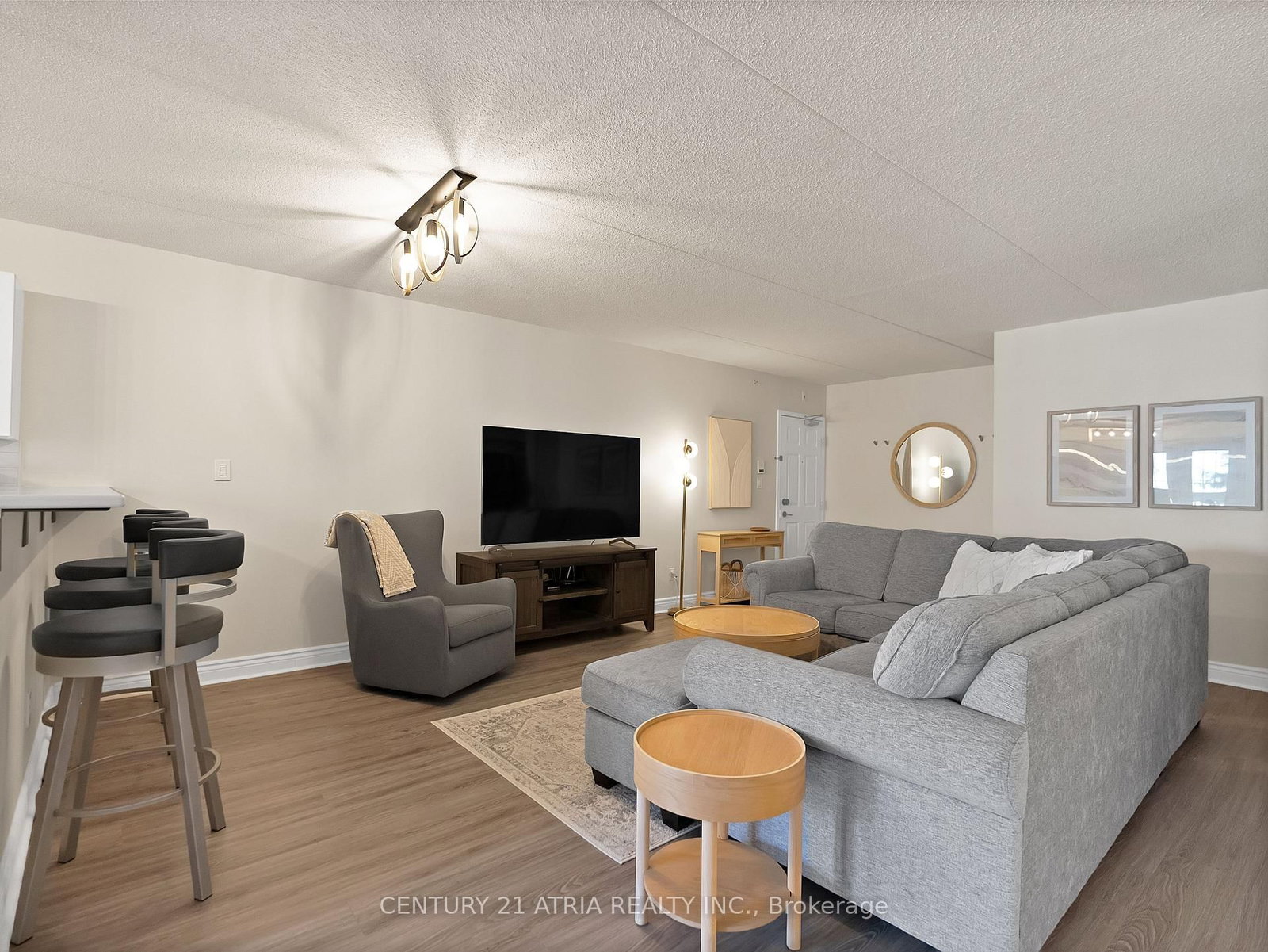 4015 Kilmer Drive, Unit 305 - Photo 4