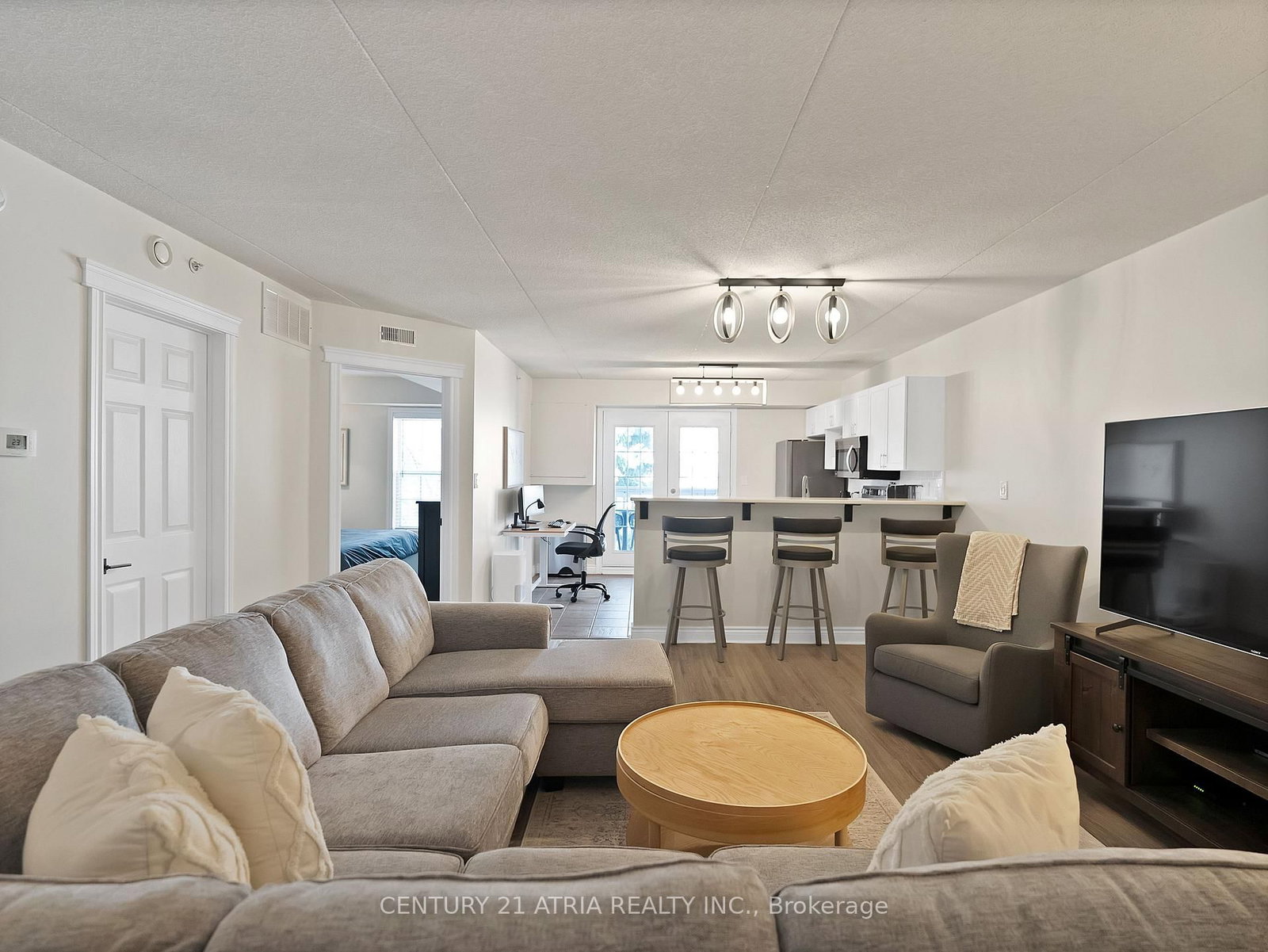 4015 Kilmer Drive, Unit 305 - Photo 5