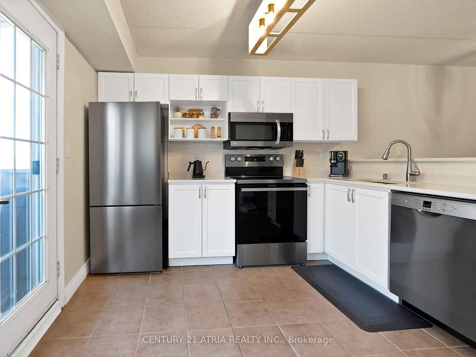 4015 Kilmer Drive, Unit 305 - Photo 8