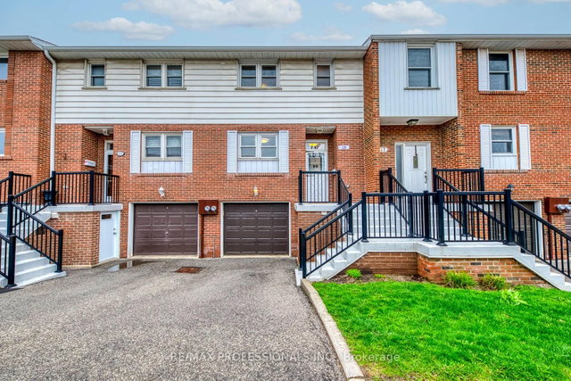 18 - 17 Centennial Park Road