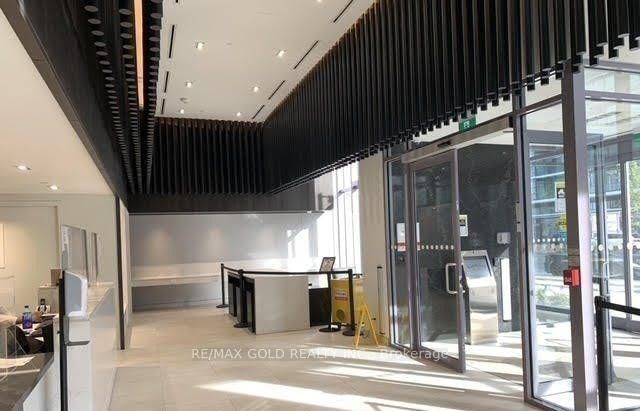 3711 - 4065 Confederation Parkway