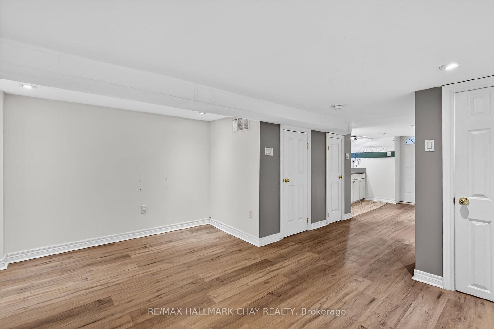 45 Caledonia Road, Unit Lower - Photo 12