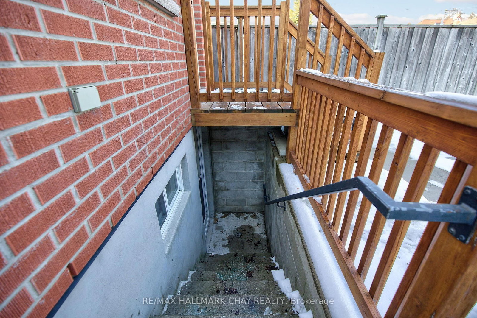 45 Caledonia Road, Unit Lower - Photo 19
