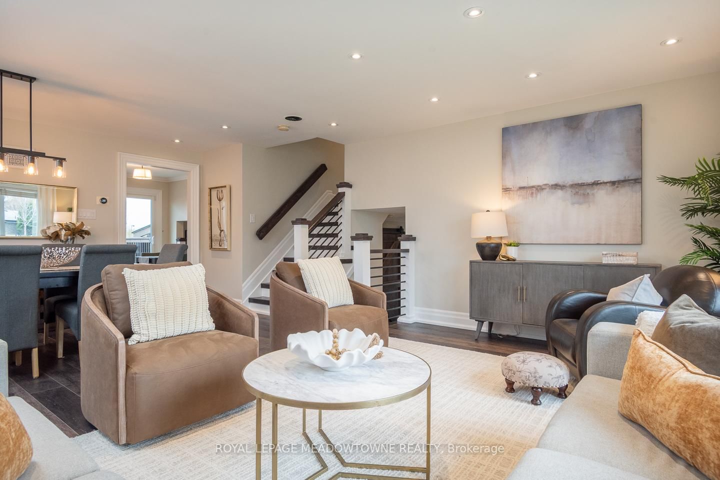 566 Moorelands Crescent - Photo 14