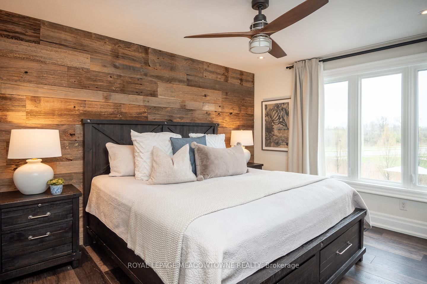 566 Moorelands Crescent - Photo 20