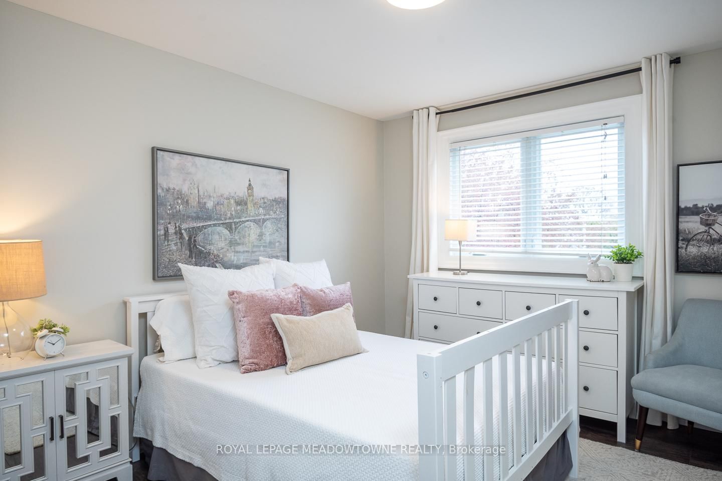 566 Moorelands Crescent - Photo 25