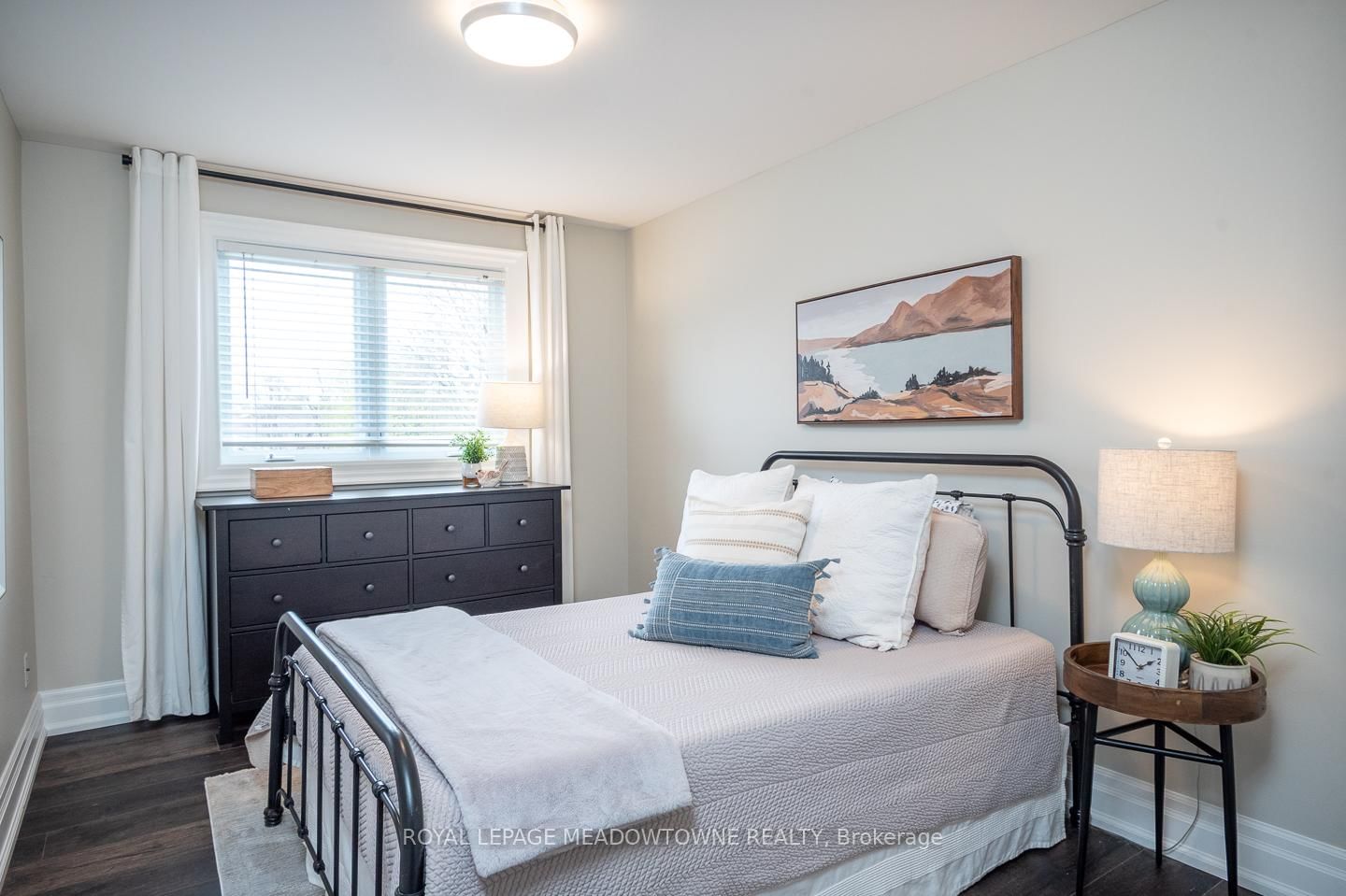 566 Moorelands Crescent - Photo 27