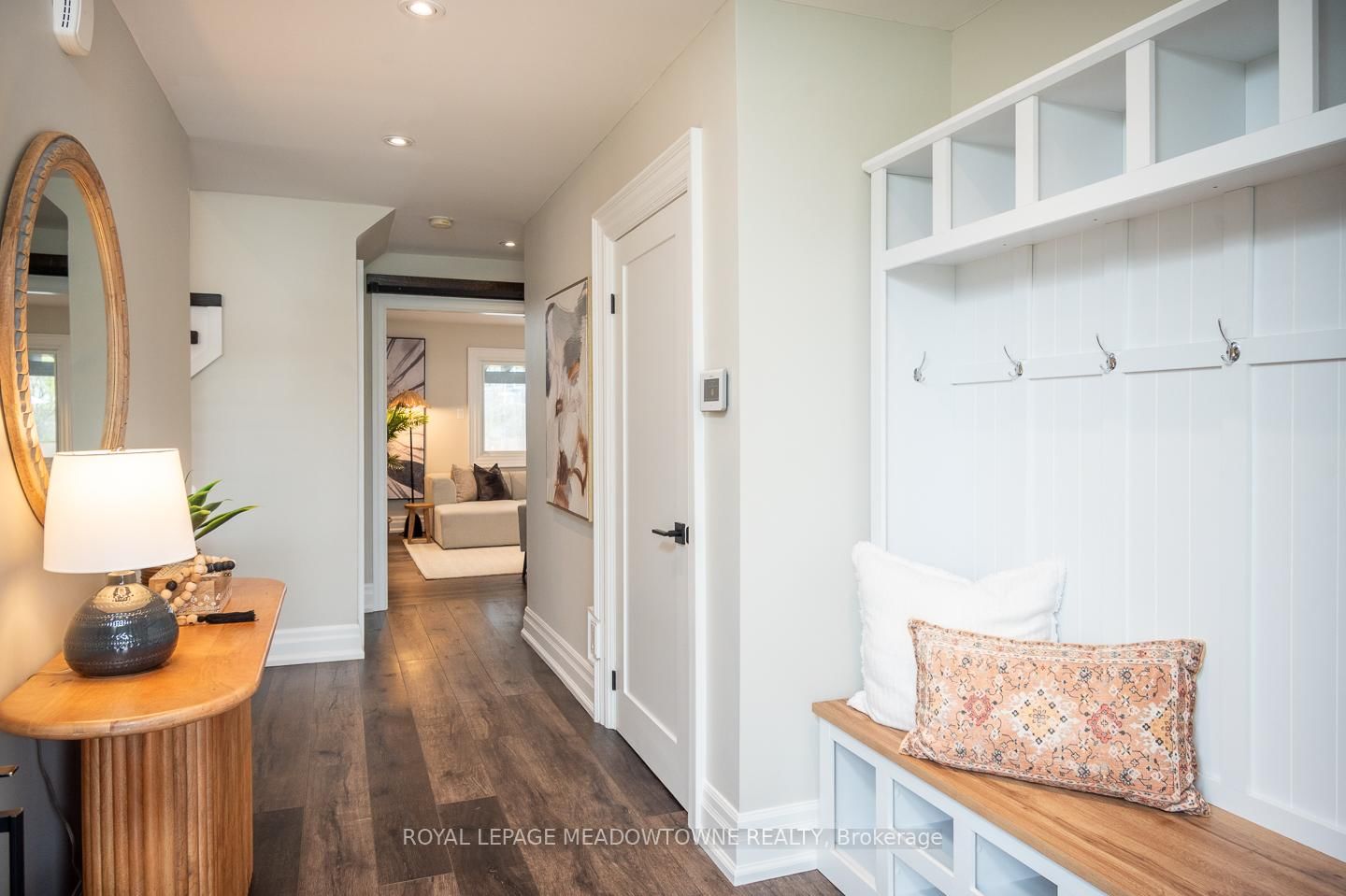 566 Moorelands Crescent - Photo 6