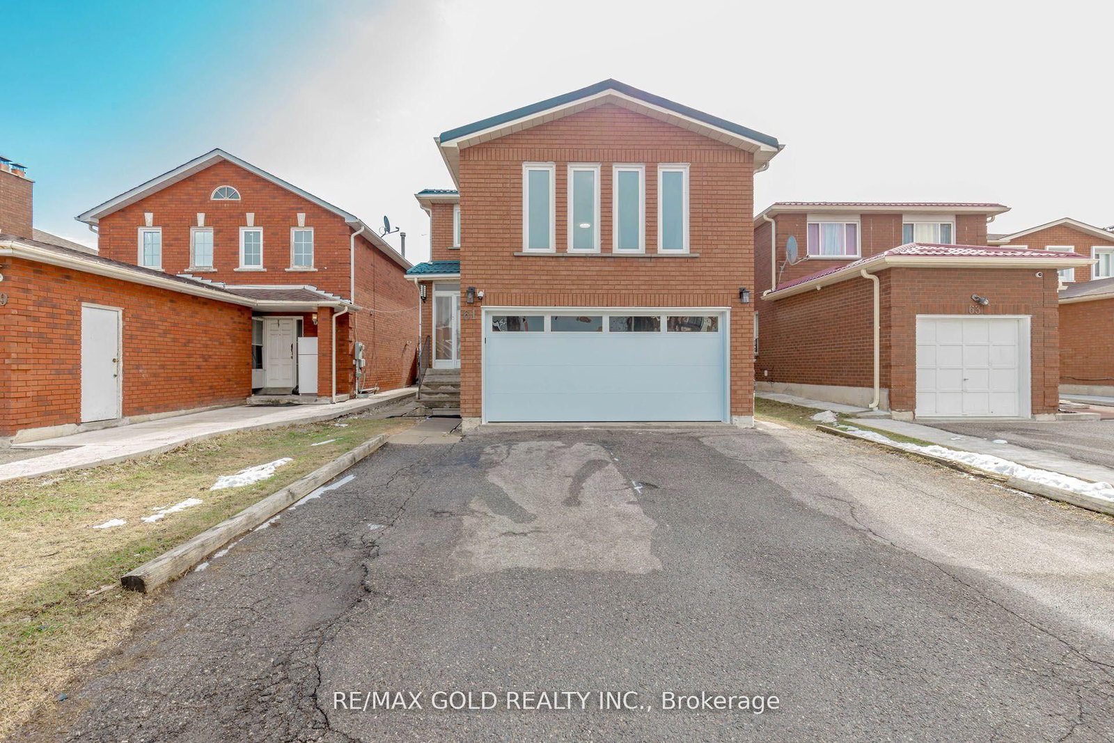 Detached House for sale at 61 Kingknoll Drive, Brampton, Ontario, L6Y 3G6 - Fletcher's Creek South - MLS: W13058256