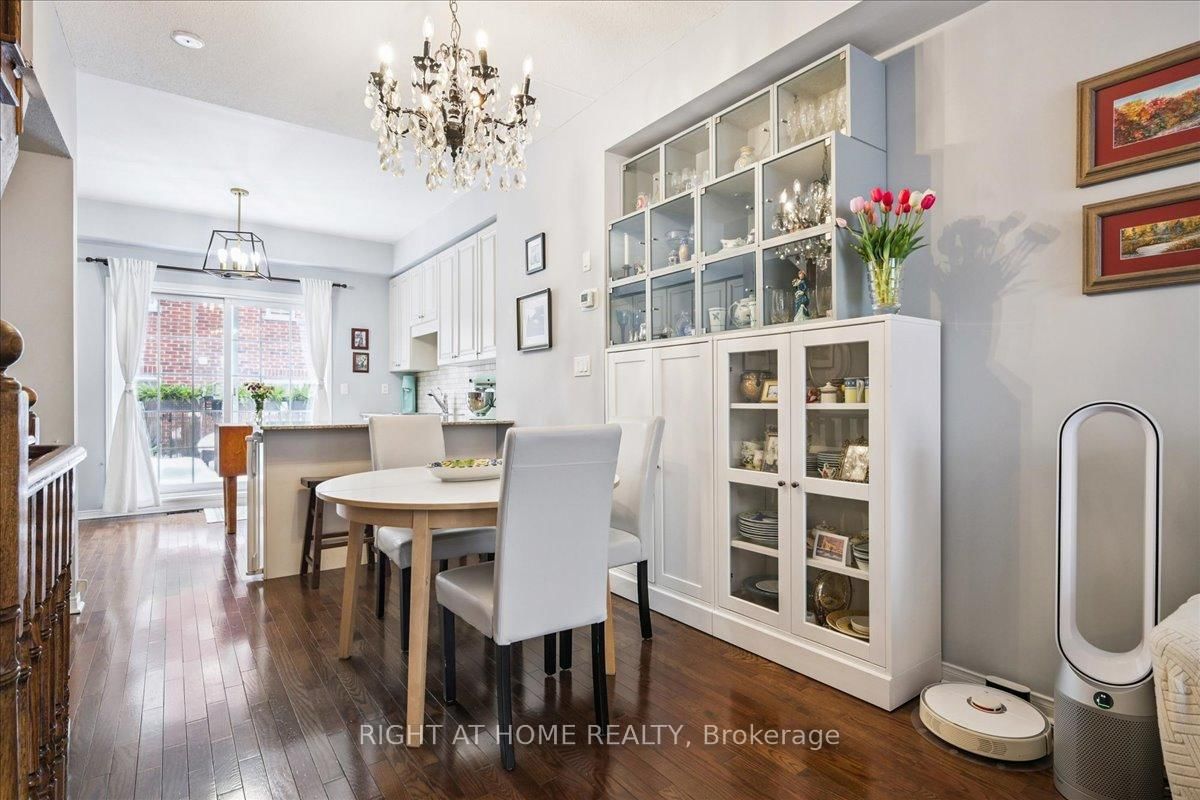 101 The Queensway, Unit TH 2 - Photo 11