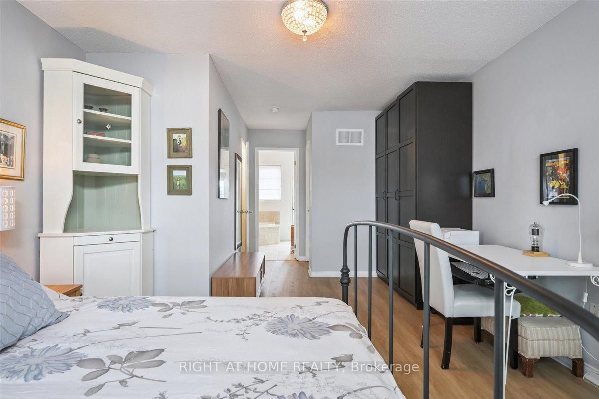 101 The Queensway, Unit TH 2 - Photo 18