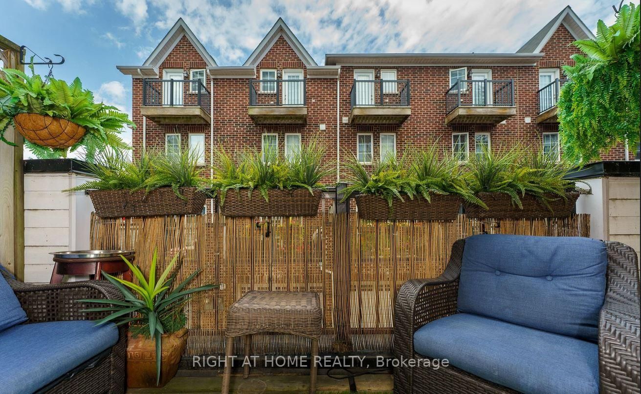 101 The Queensway, Unit TH 2 - Photo 26