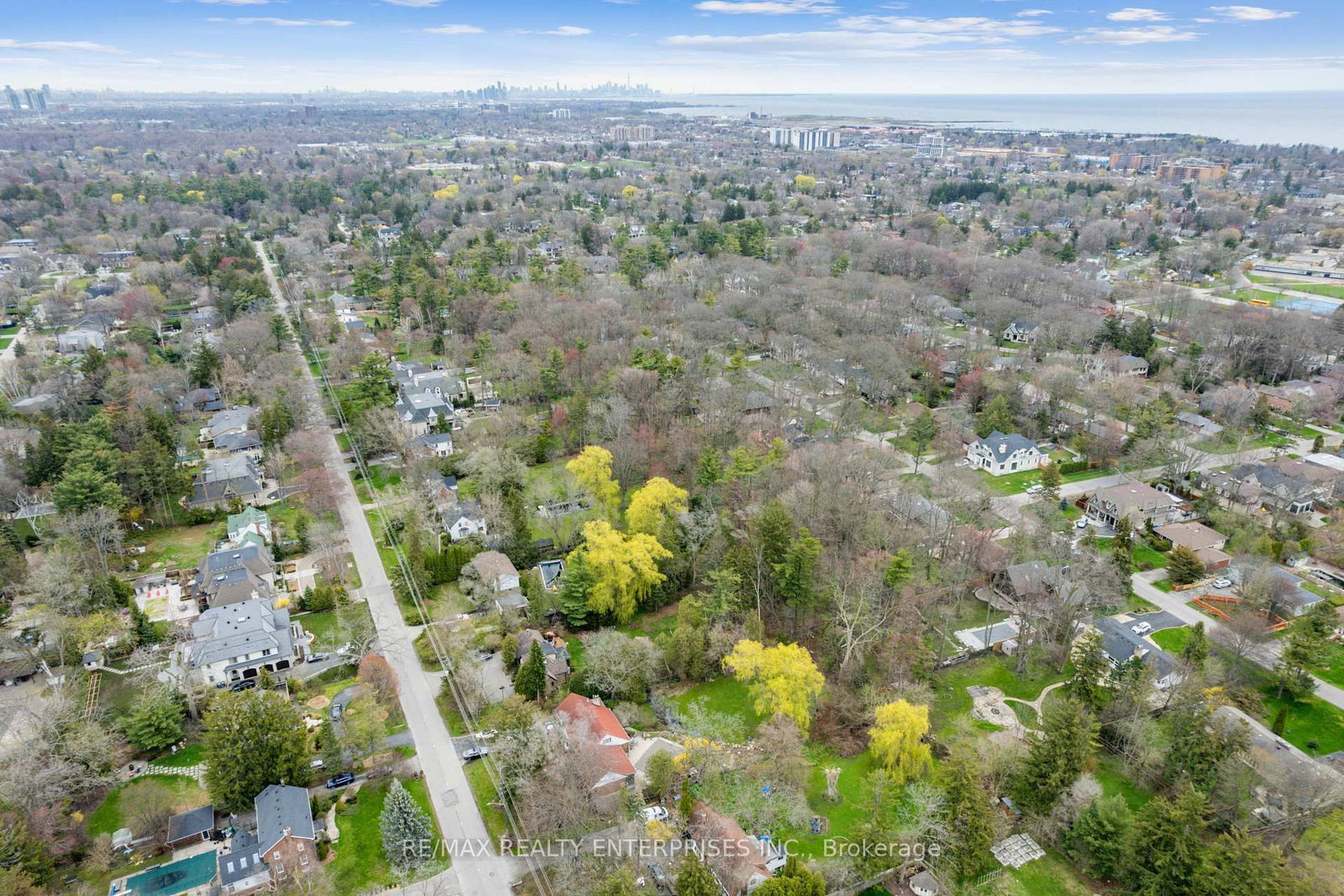 1489 Hurontario Street - Photo 7