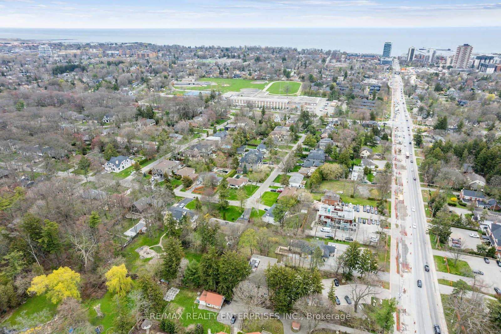 1489 Hurontario Street - Photo 8