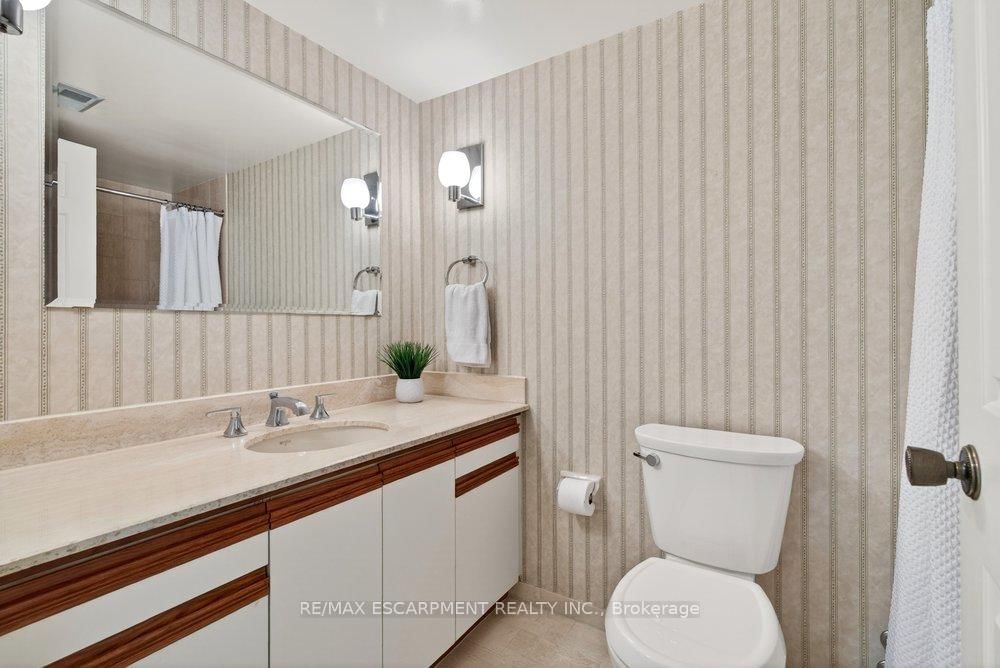 2170 Marine Drive, Unit 1001 - Photo 14