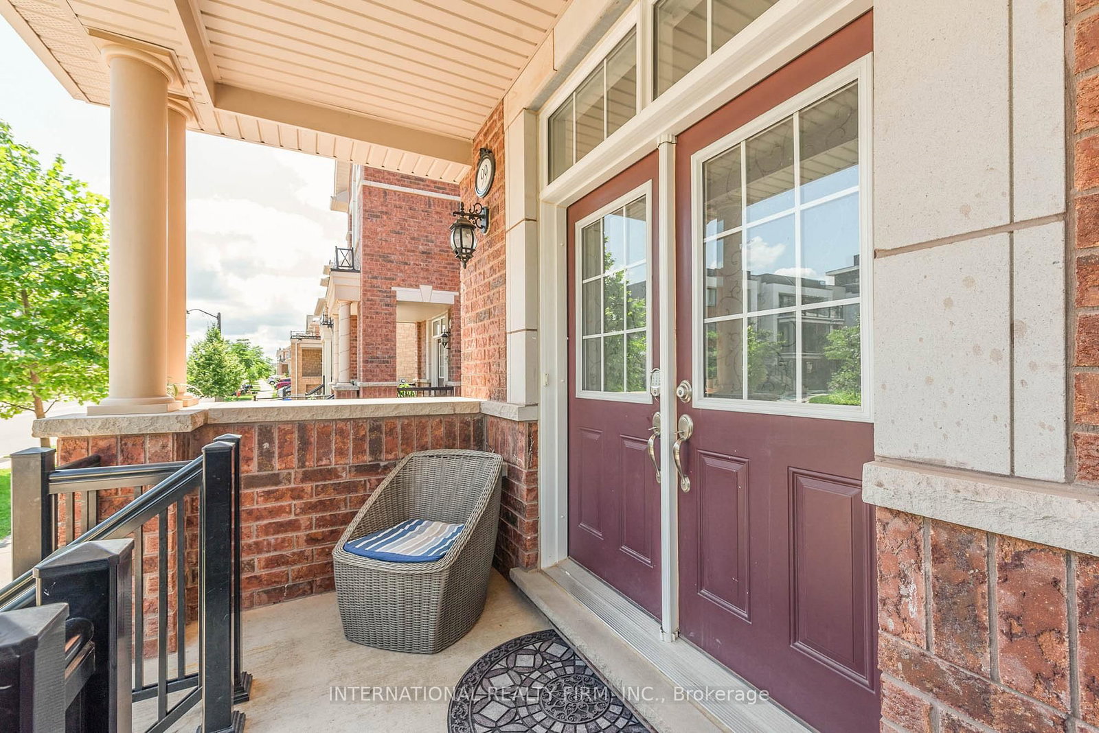 Townhouse for sale at 99 Huguenot Road, Oakville, Ontario, L6H 0M3 - Glenorchy - MLS: W13058980