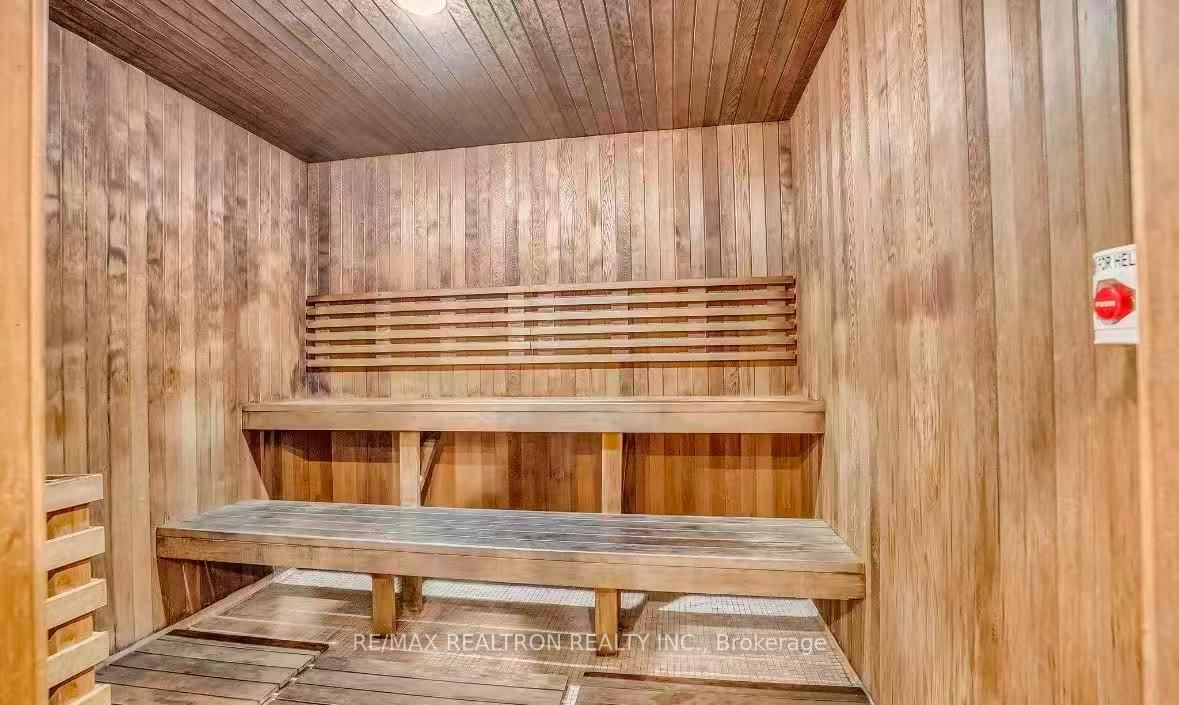 185 Legion Road N, Unit 710 - Photo 15