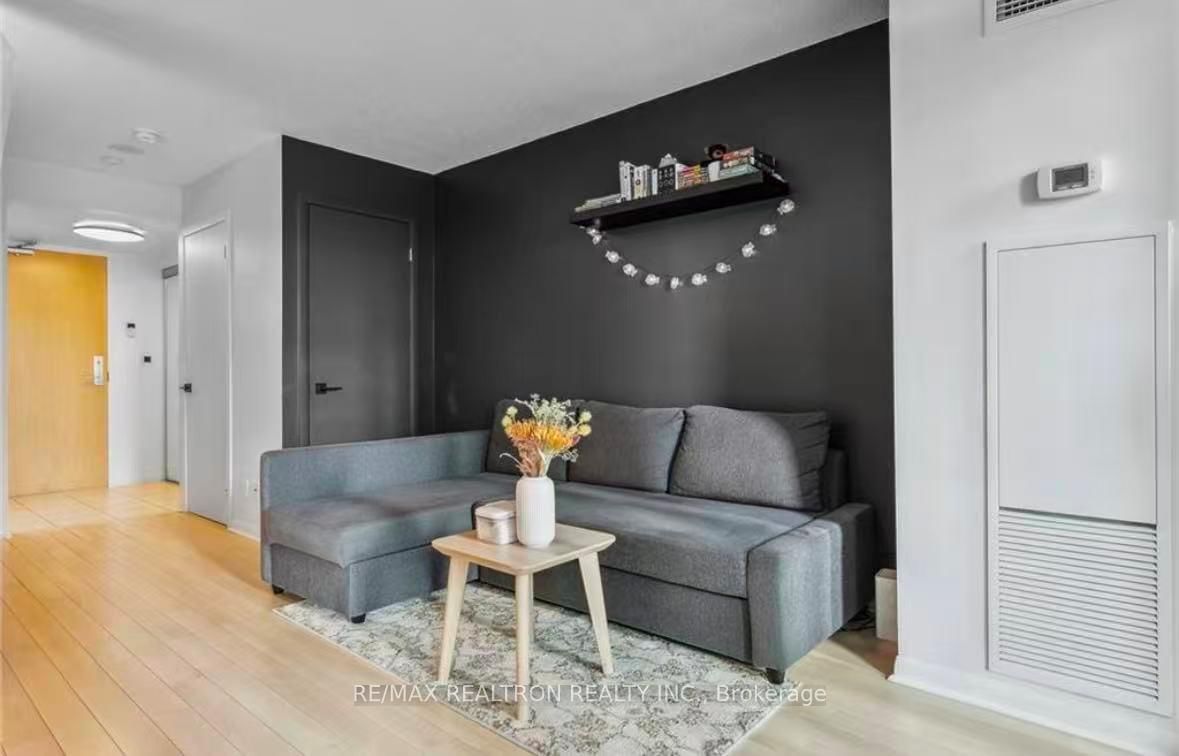 185 Legion Road N, Unit 710 - Photo 3