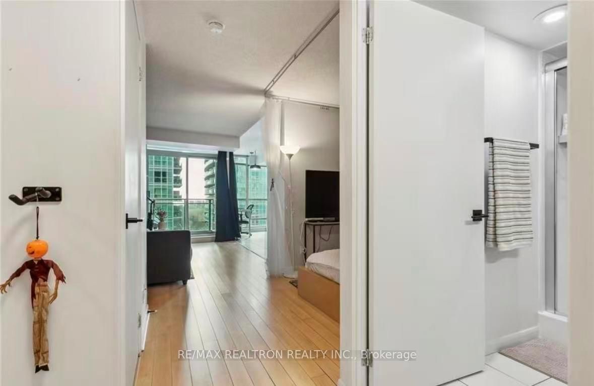 185 Legion Road N, Unit 710 - Photo 4