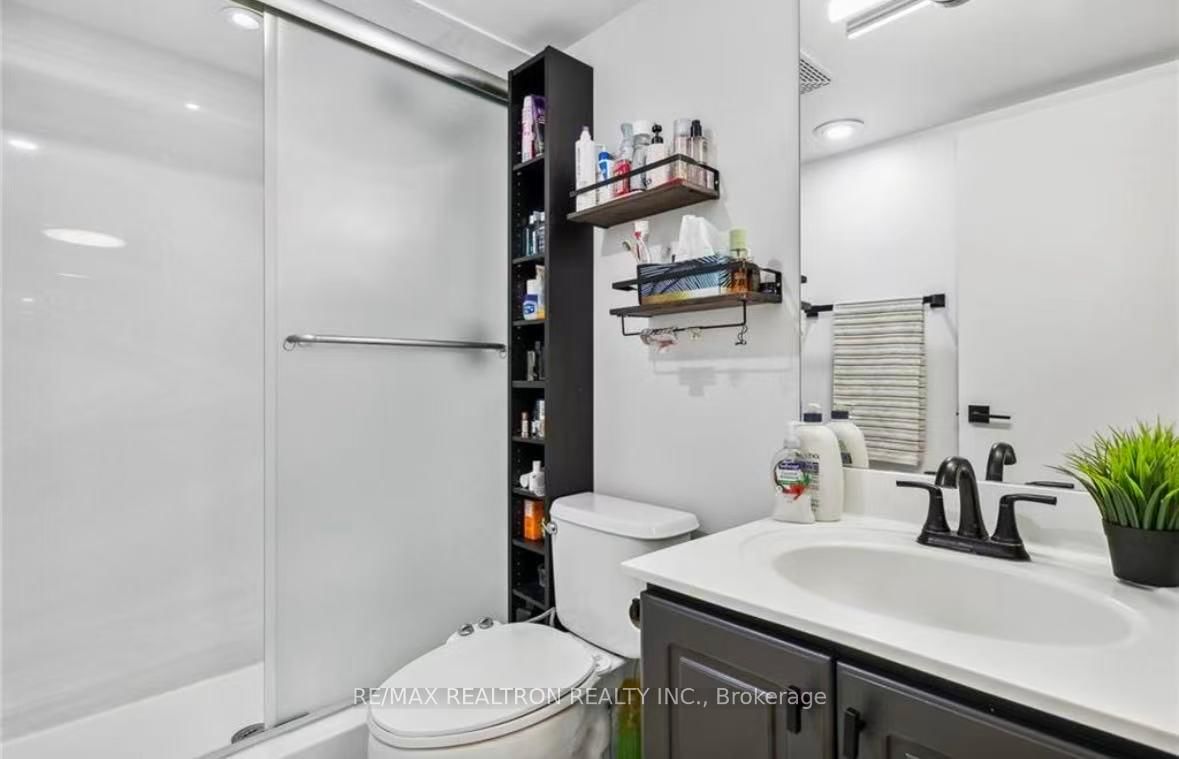 185 Legion Road N, Unit 710 - Photo 8