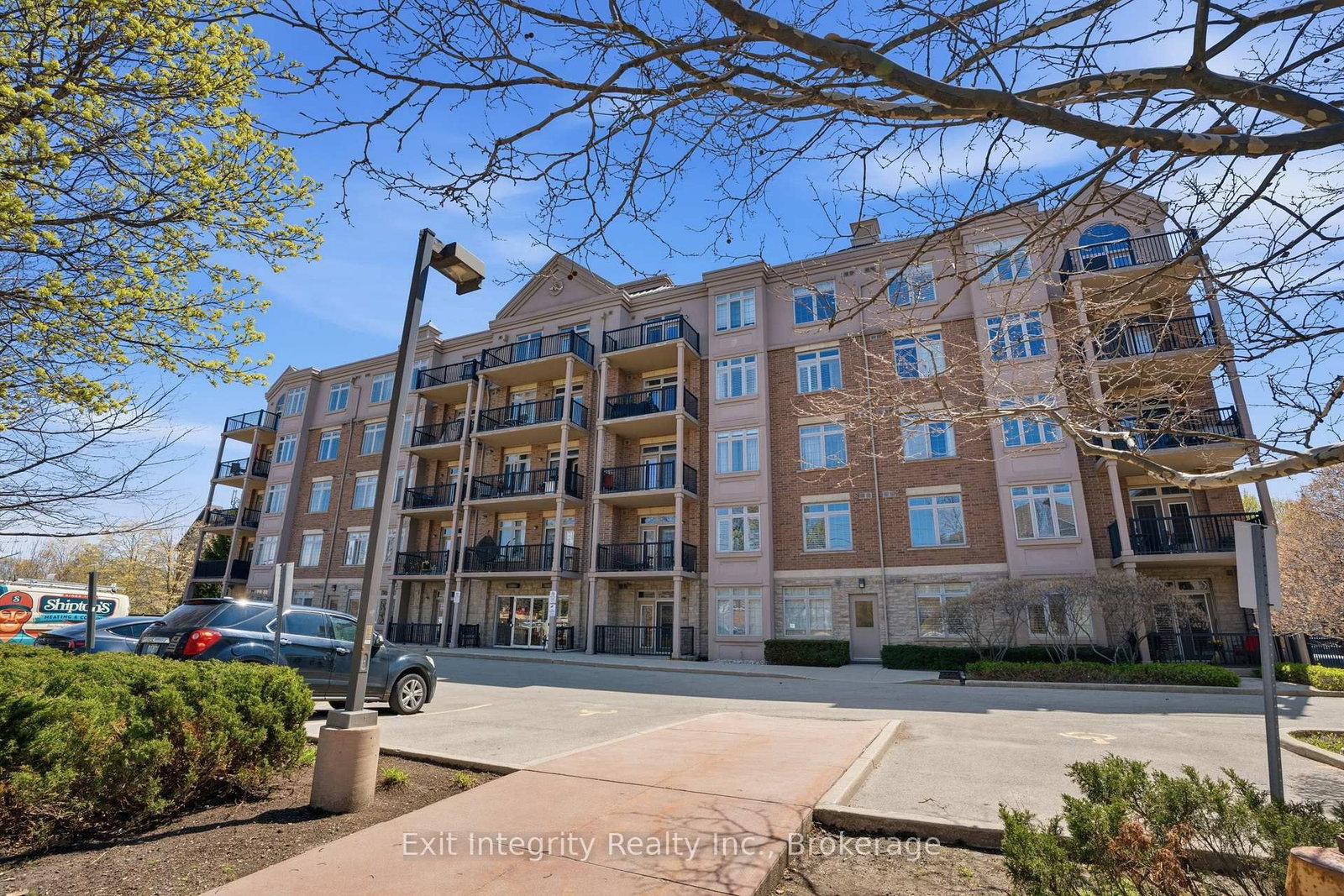Condo for sale at 202-396 Plains Road, Burlington, Ontario, L7T 2C8 - LaSalle - MLS: W13059176