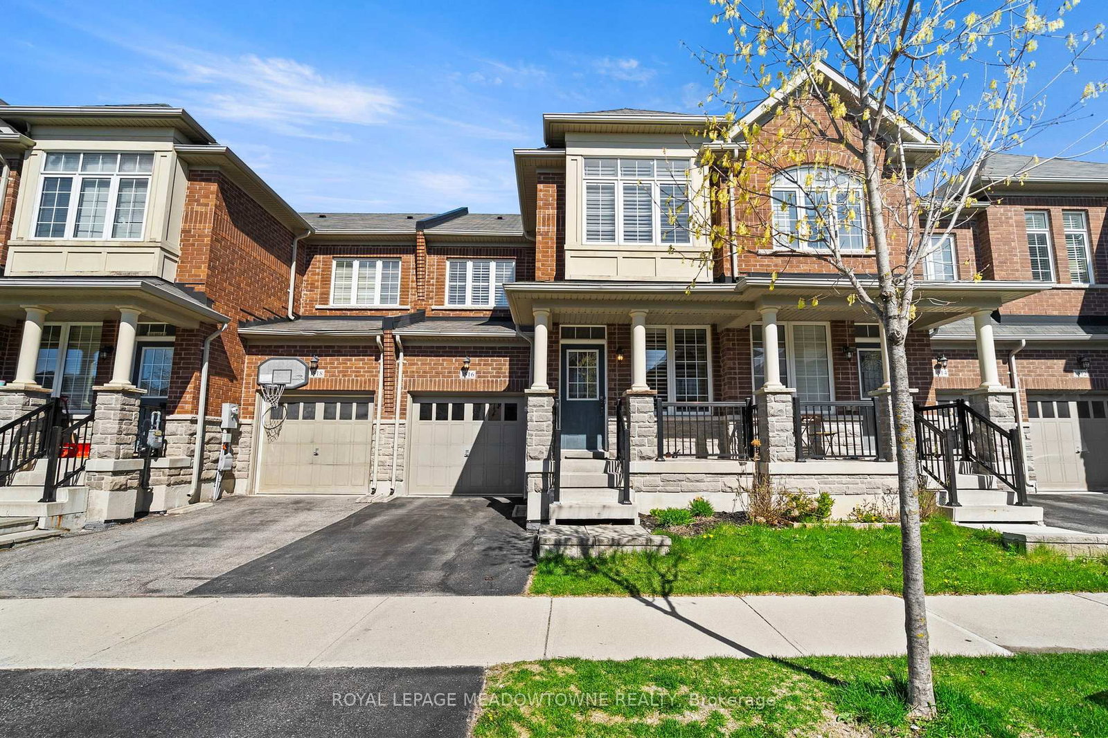 Townhouse for lease at 1516 Haws Crescent, Milton, Ontario, L9T 8V1 - Clarke - MLS: W13059228