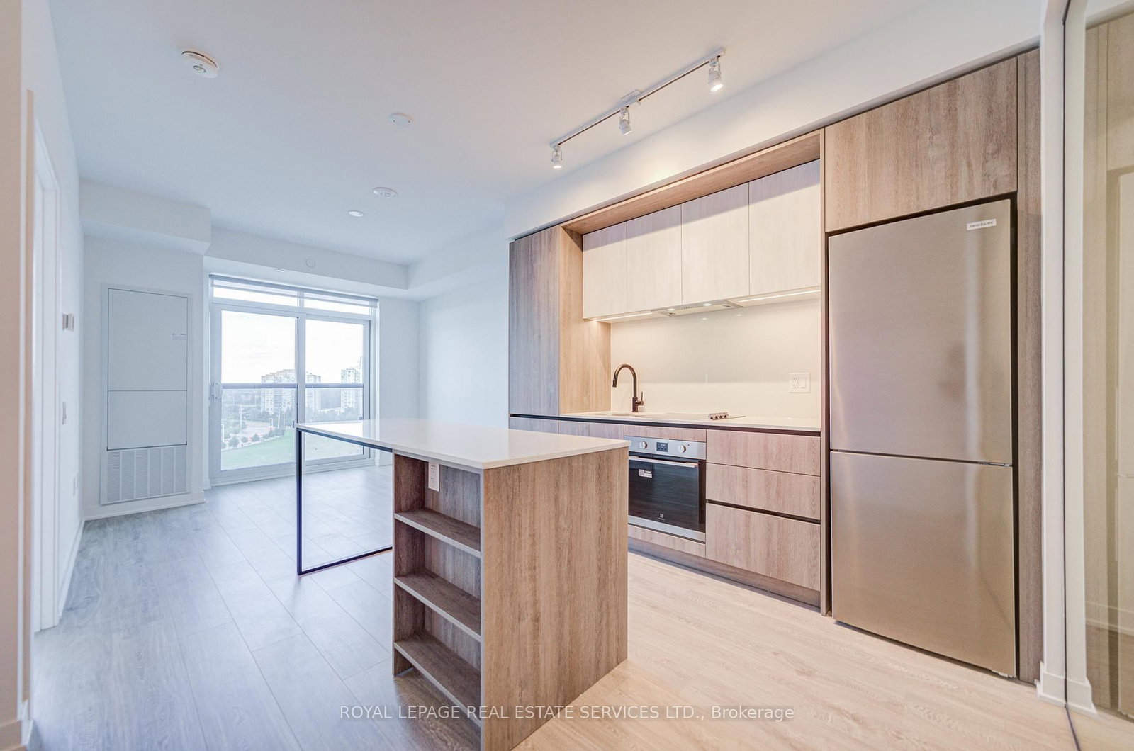 2495 Eglinton Avenue W, Unit 1007 - Photo 11
