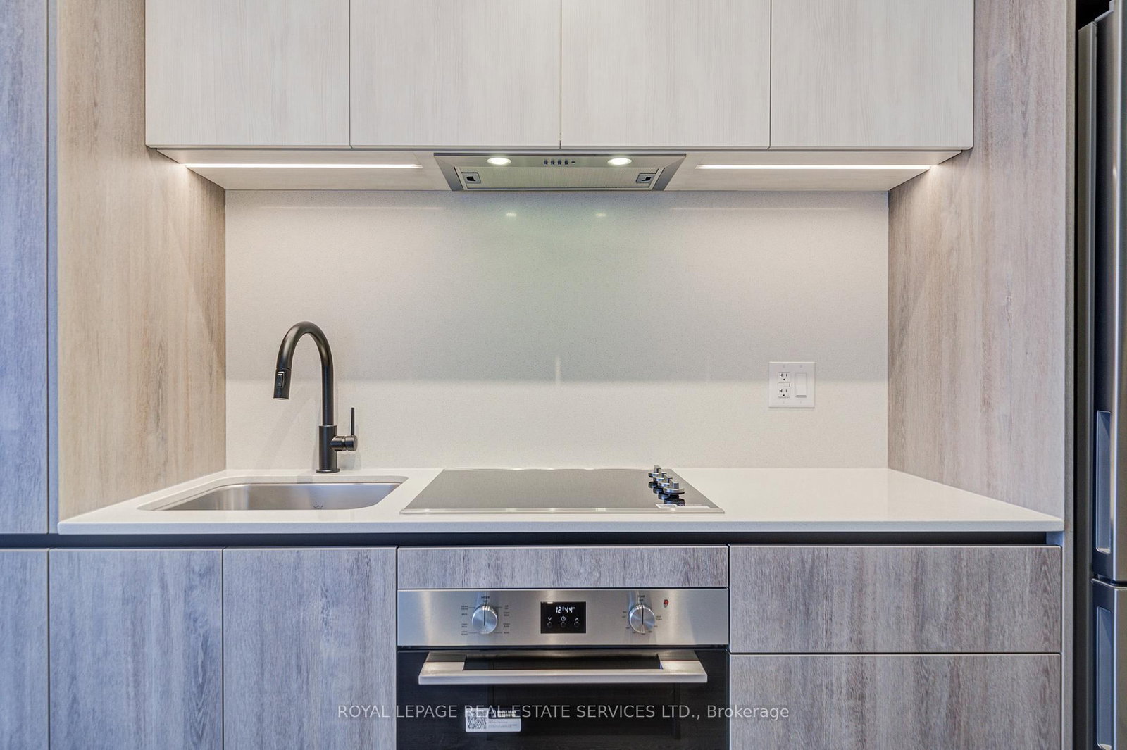 2495 Eglinton Avenue W, Unit 1007 - Photo 15