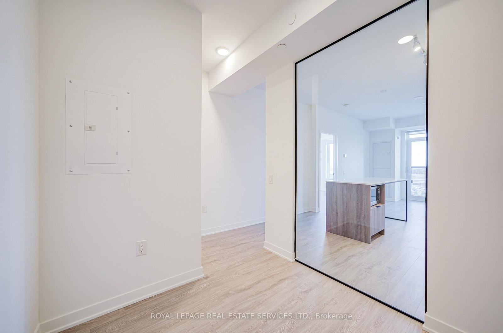 2495 Eglinton Avenue W, Unit 1007 - Photo 31