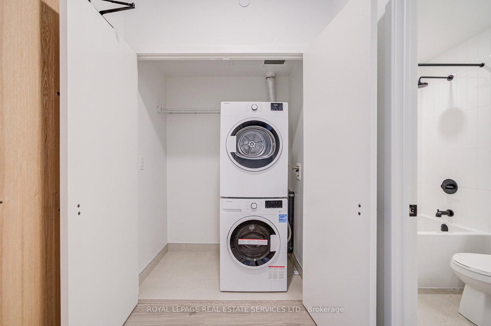 2495 Eglinton Avenue W, Unit 1007 - Photo 34