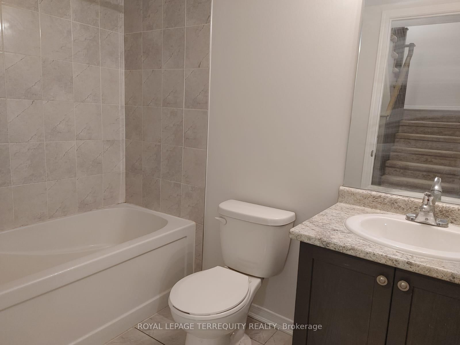 12 Applewood Lane, Unit 10 - Photo 14