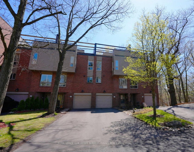 27 - 1250 Marlborough Court