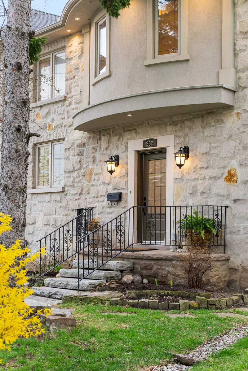 262 Martin Grove Rd, Toronto, M9B 4L5 | Image 3