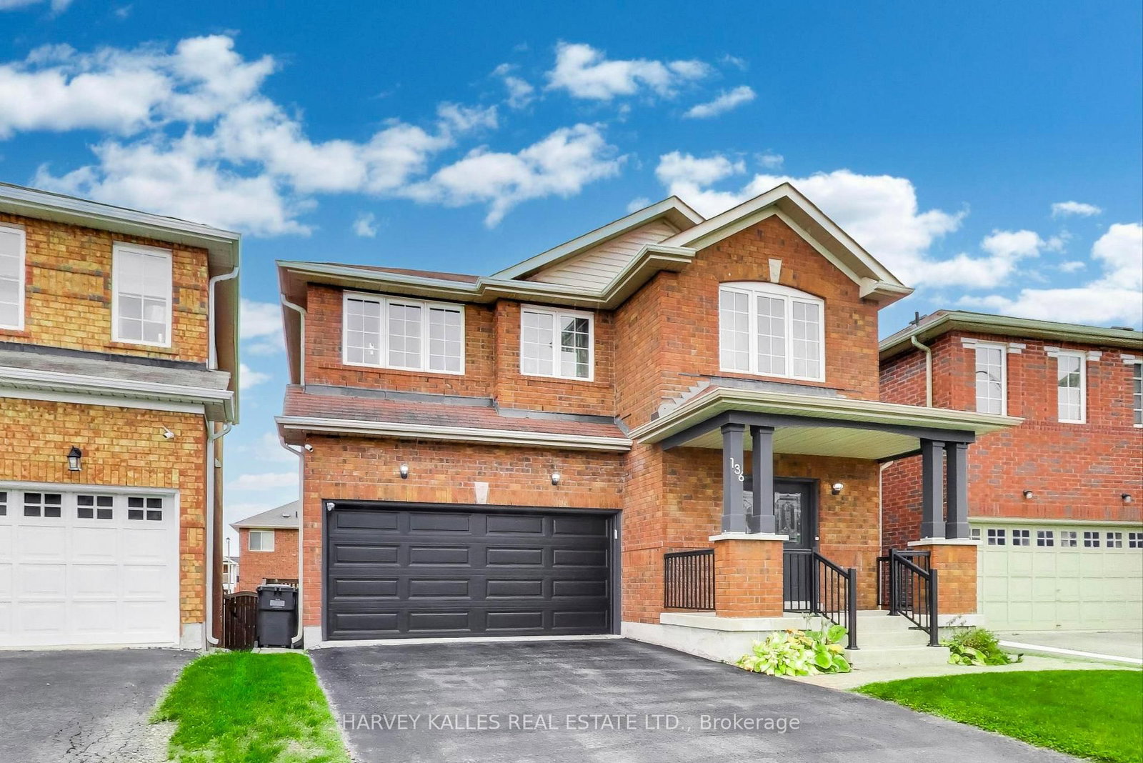 Detached House for sale at 136 Degrassi Cove Circle, Brampton, Ontario, L6X 0N8 - Credit Valley - MLS: W13059952