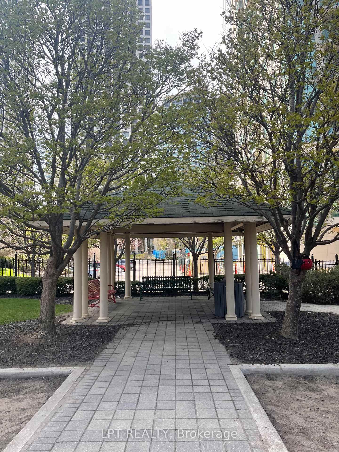 3504 Hurontario Street, Unit 808 - Photo 11