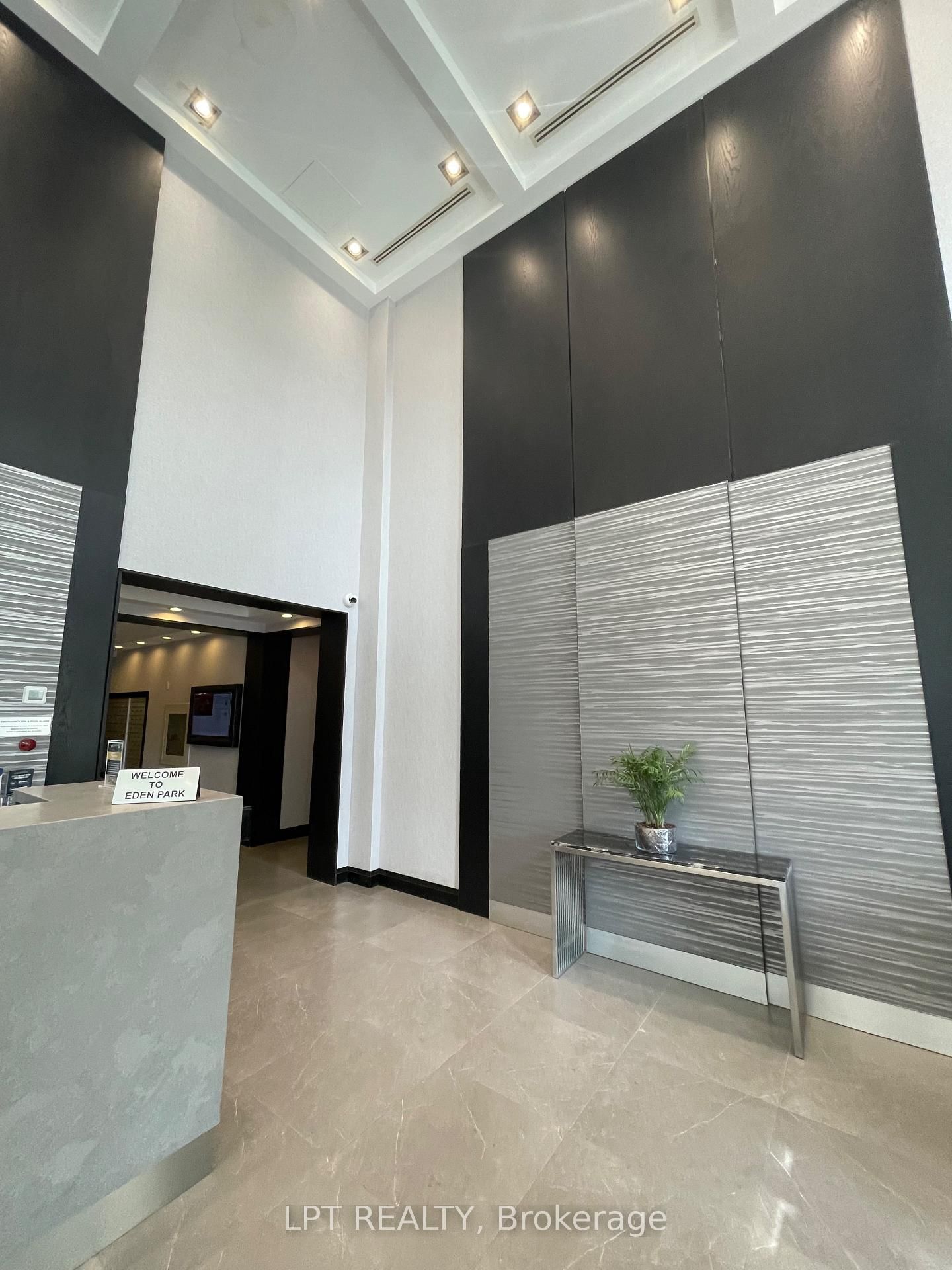 3504 Hurontario Street, Unit 808 - Photo 4