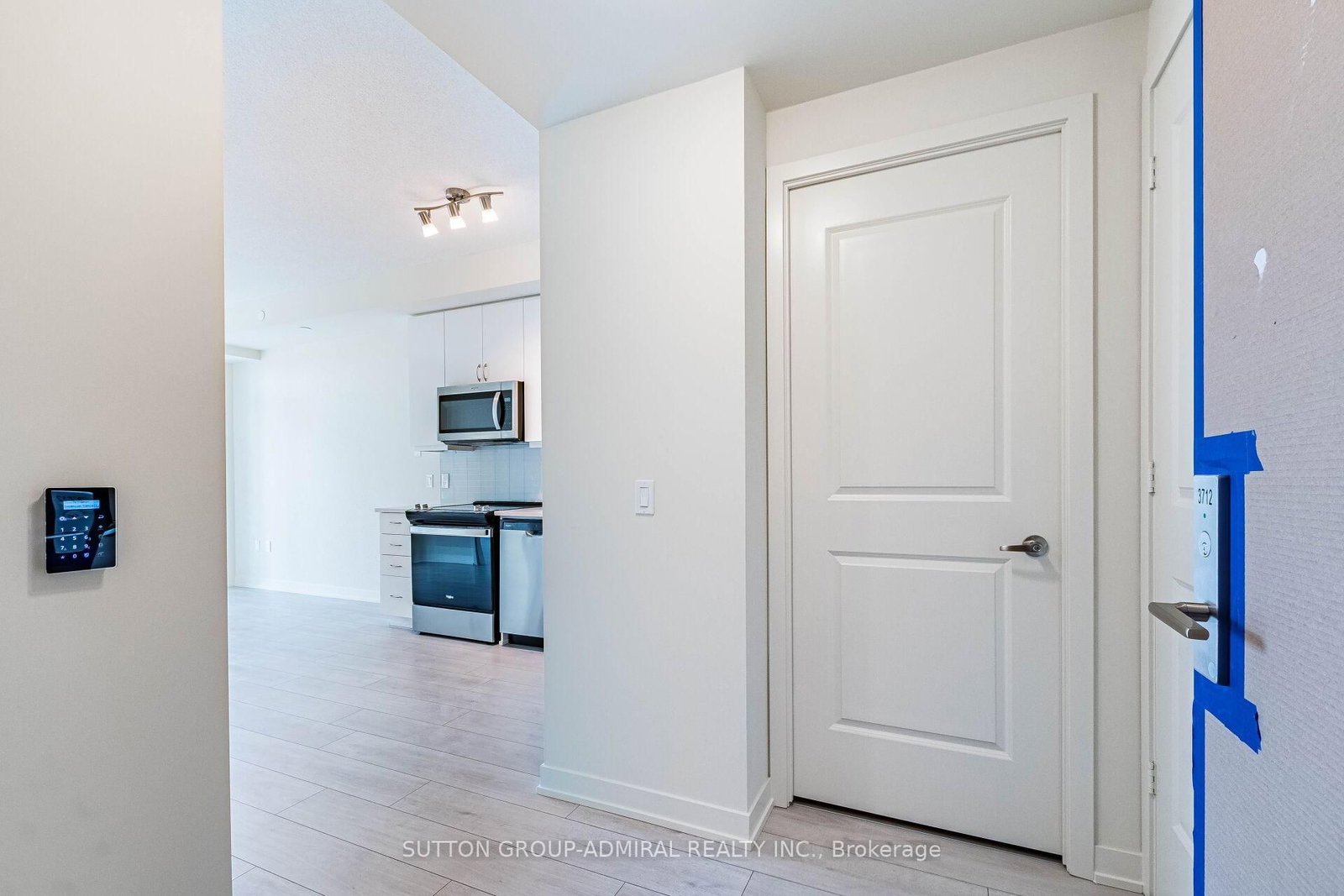 38 ANNIE CRAIG Drive, Unit 4112 - Photo 3