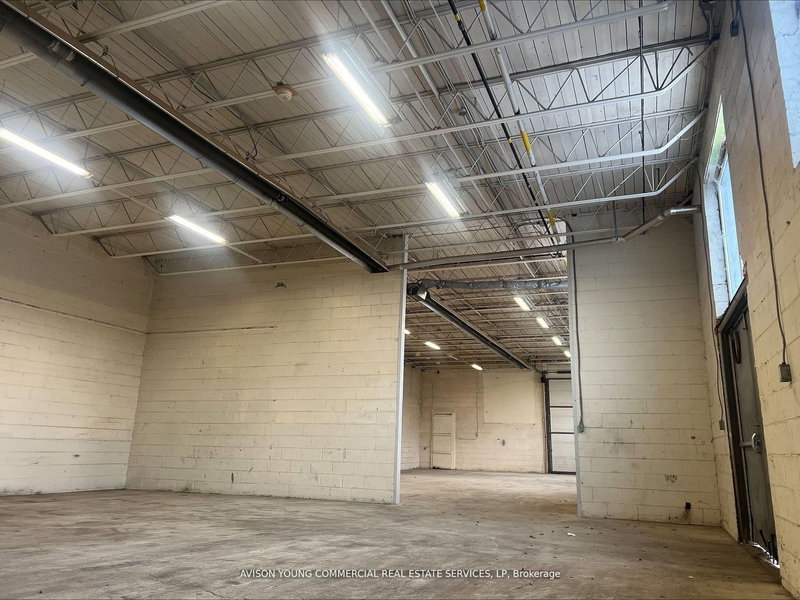 Rear Unit - 133 Oakdale Rd, Toronto, M3N 1W2 | Image 2