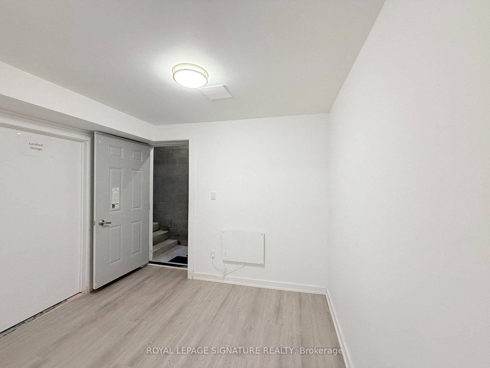 38 Burnhamthorpe Road W - Photo 11