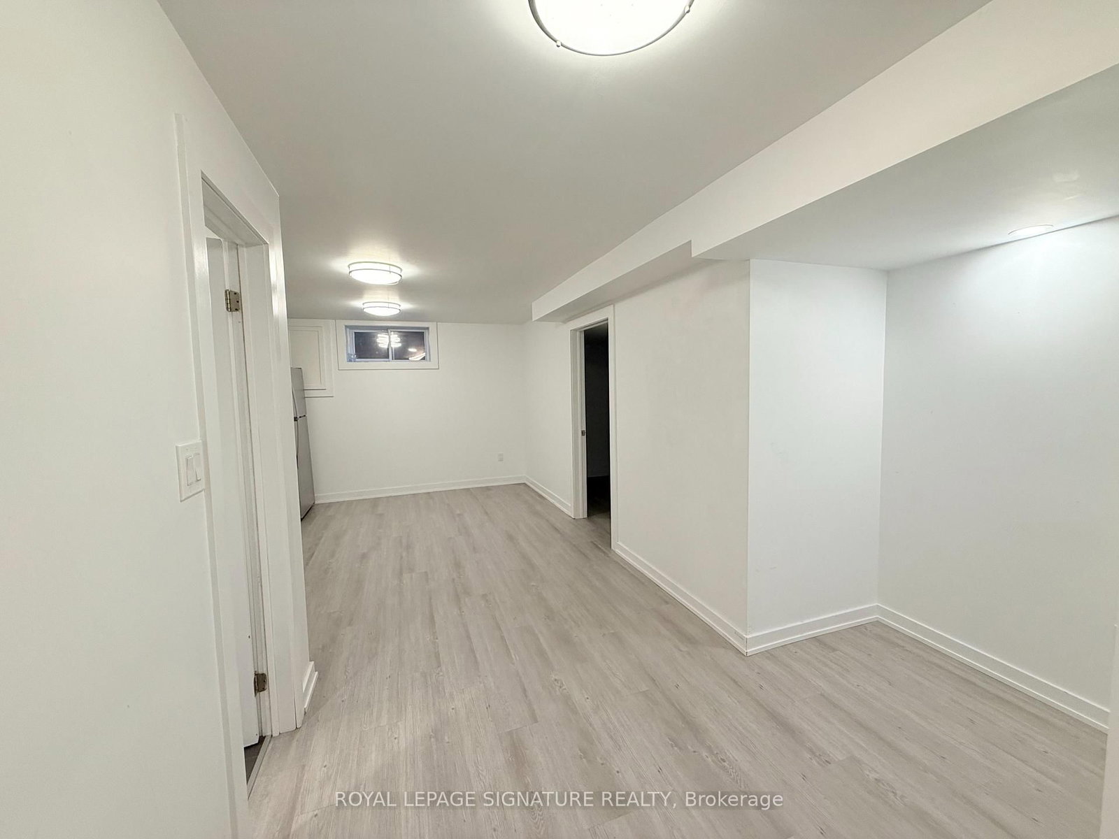 38 Burnhamthorpe Road W - Photo 17