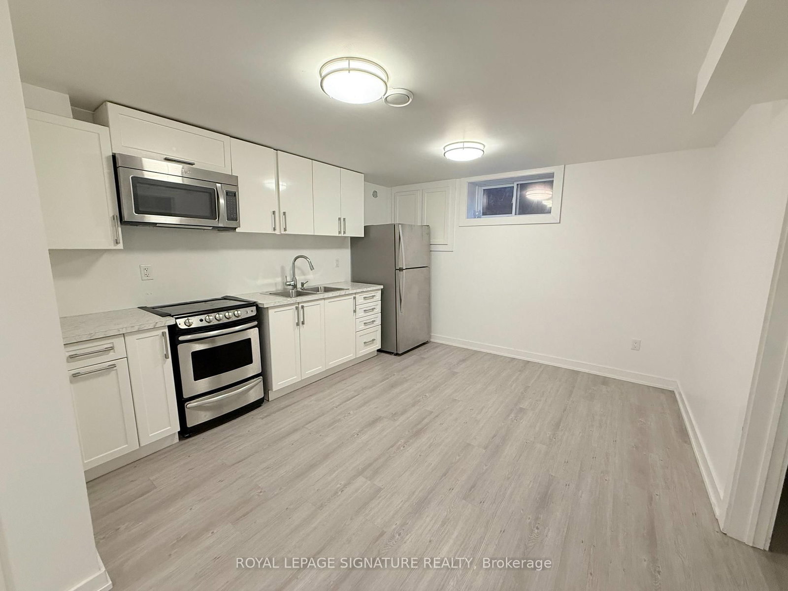 38 Burnhamthorpe Road W - Photo 19
