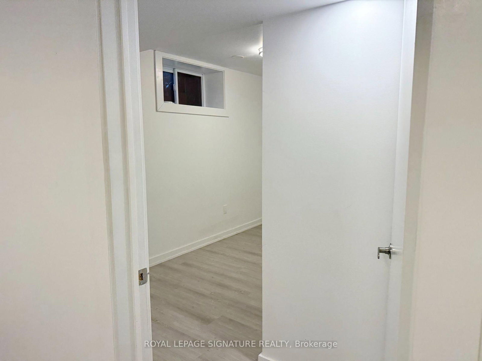 38 Burnhamthorpe Road W - Photo 31