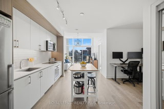 440 - 1575 Lakeshore Road W