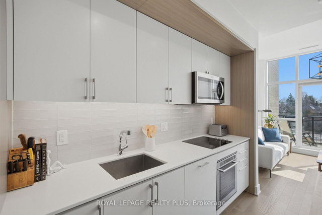 440 - 1575 Lakeshore Road W
