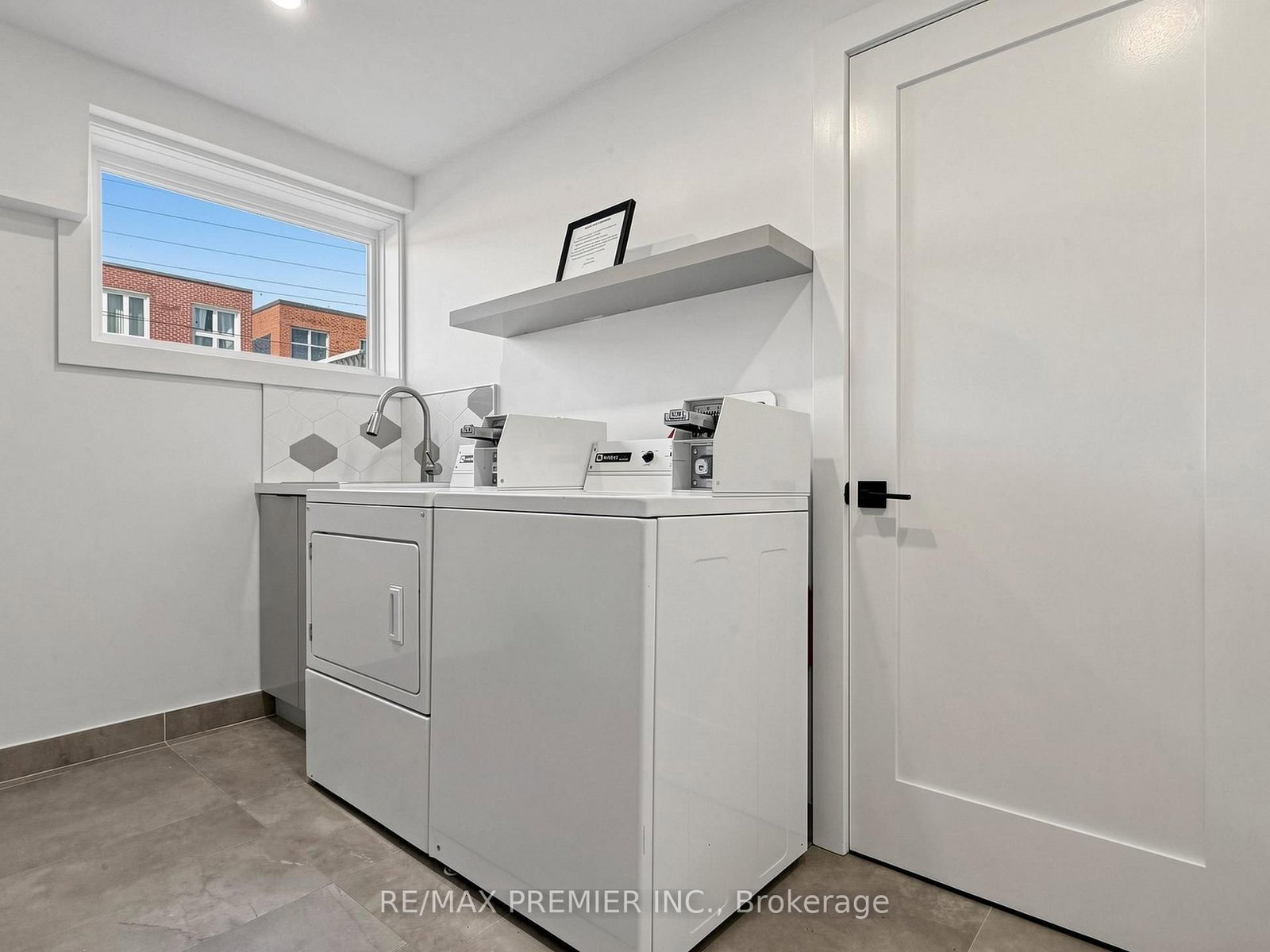 45 Croham Road, Unit Basement - Photo 11